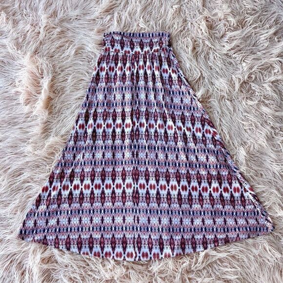 Large Vintage Maxi Skirt - Picture 3 of 3